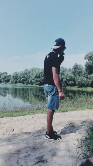 fun, jeans, denim, leisure, vacation, standing, shorts, beach