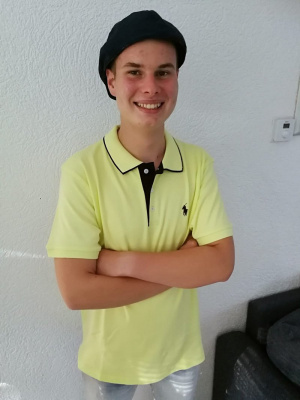smile, standing