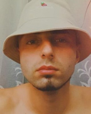 skin, selfie, muscle, hat