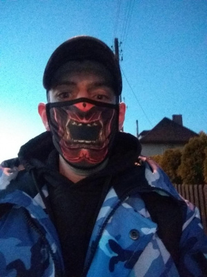 selfie, helmet