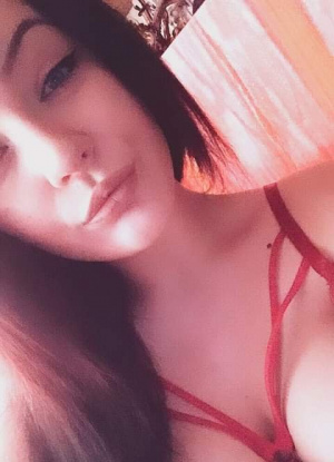 mouth, eyelash, hair, skin, selfie