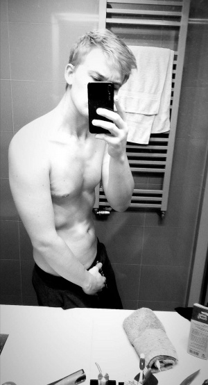 selfie, muscle, monochrome