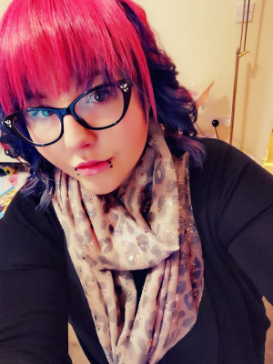 hair, cool, glasses, scarf, bangs