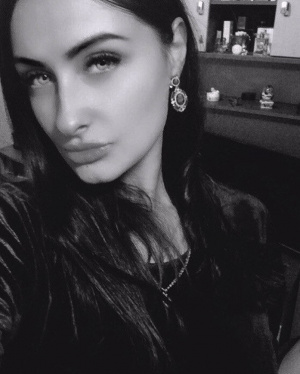 hair, selfie, monochrome
