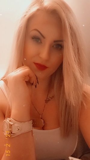 hair, skin, handbag