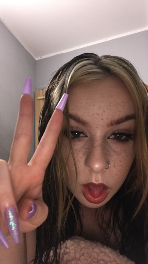 nail, mouth, eyelash, hair, skin, hand, selfie
