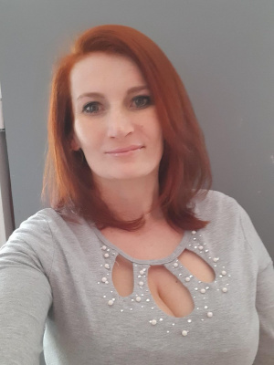 hair, skin, necklace