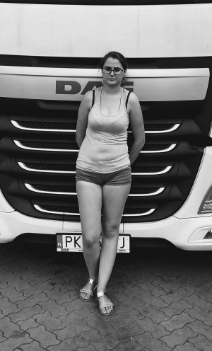 monochrome, model, shorts