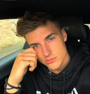 hand, selfie, cool