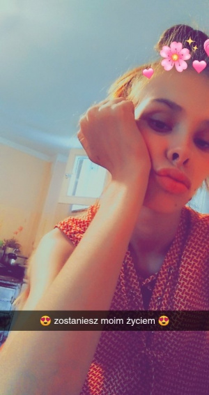 skin, selfie