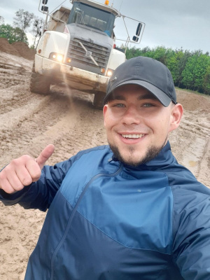 hand, vehicle, soil
