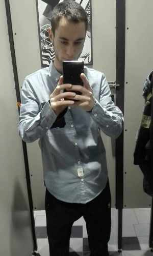 hand, selfie, standing