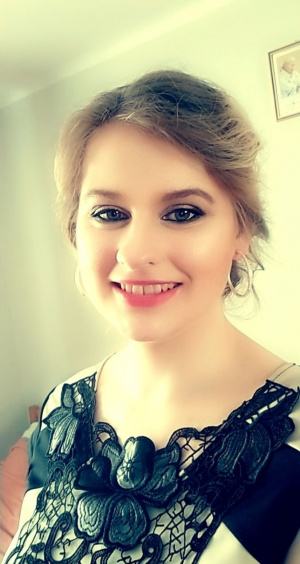 eyelash, hair, smile, dress