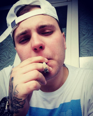 nail, mouth, hand, selfie, cool