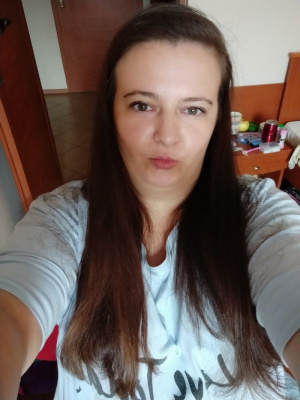 hair, selfie, room