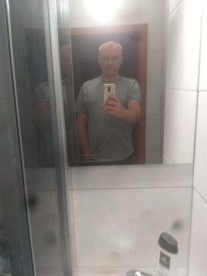 selfie, muscle, room