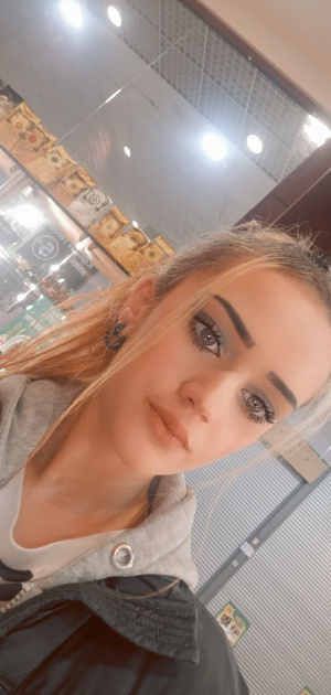 skin, selfie, fun