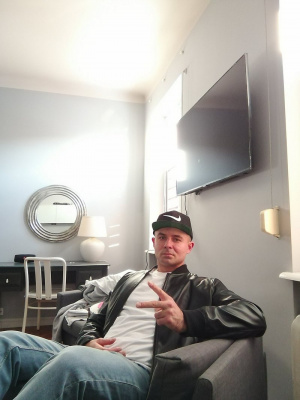 sitting, room