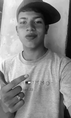 hand, smile, monochrome, hat