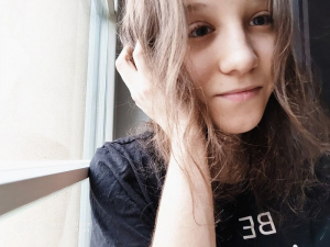 hair, skin, bangs