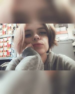skin, selfie