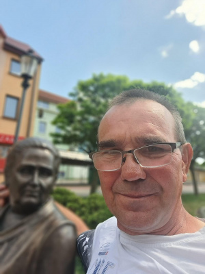 skin, smile, glasses, statue