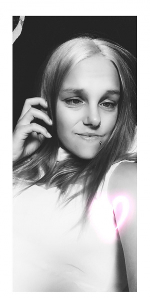 eyelash, skin, hand, smile