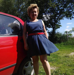 dress, vehicle, car, wheel