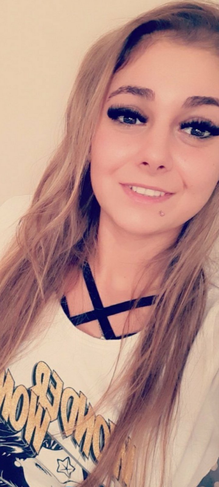 eyelash, hair, skin, selfie, smile, cool