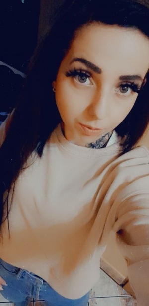 eyelash, skin, jeans