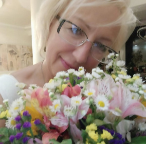 skin, glasses, petal, plant, flower