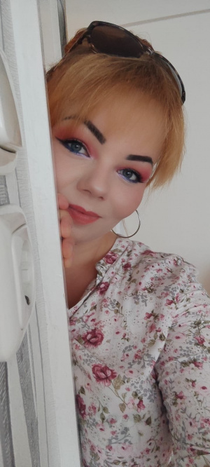 eyelash, skin