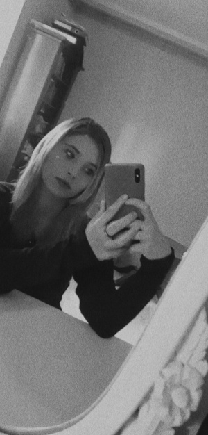 hand, selfie, monochrome