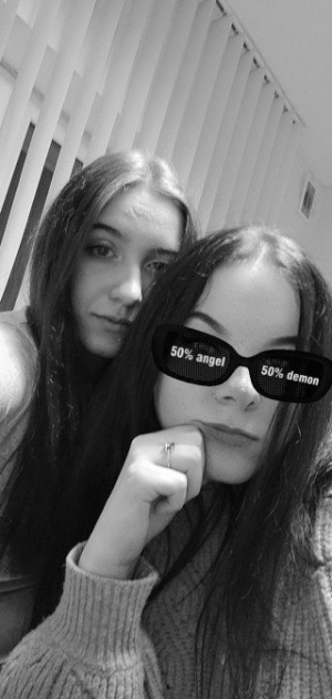 hand, selfie, fun, smile, cool, glasses, monochrome, sunglasses, goggles