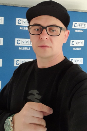 hand, glasses, hat