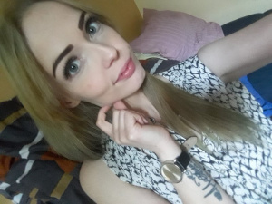 mouth, eyelash, hair, skin, hand, selfie, cool