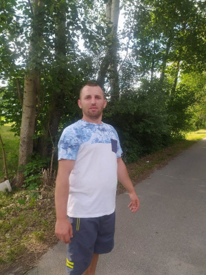 jeans, smile, leisure, vacation, standing, shorts