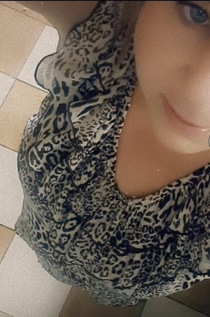 skin, selfie, cool