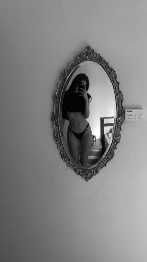 monochrome
