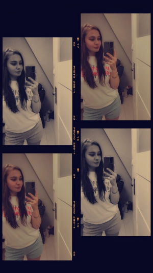 selfie, smile, room