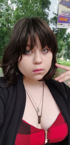 hair, necklace, bangs
