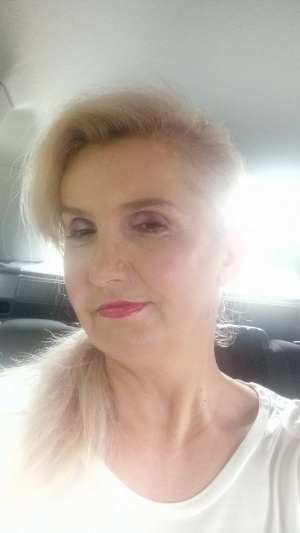 skin, selfie