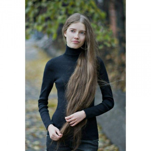 hair, hand, jacket, outerwear, jeans, model