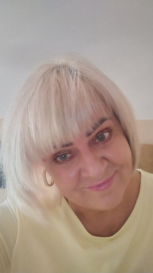 mouth, eyelash, hair, skin, selfie, smile, ear, bangs