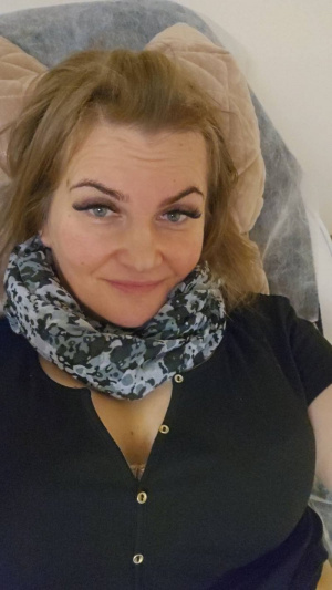 hair, outerwear, scarf