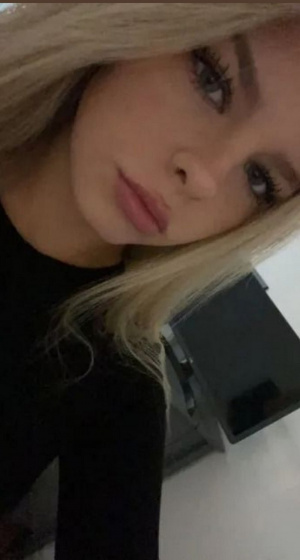 eyelash, skin, selfie