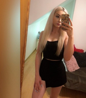 hair, selfie, dress