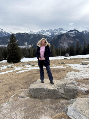 fun, jeans, sky, mountain