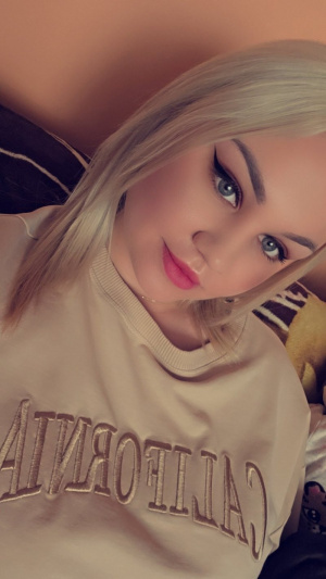 mouth, eyelash, skin, cool