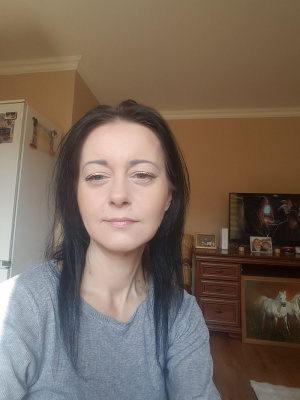 hair, skin, selfie, room